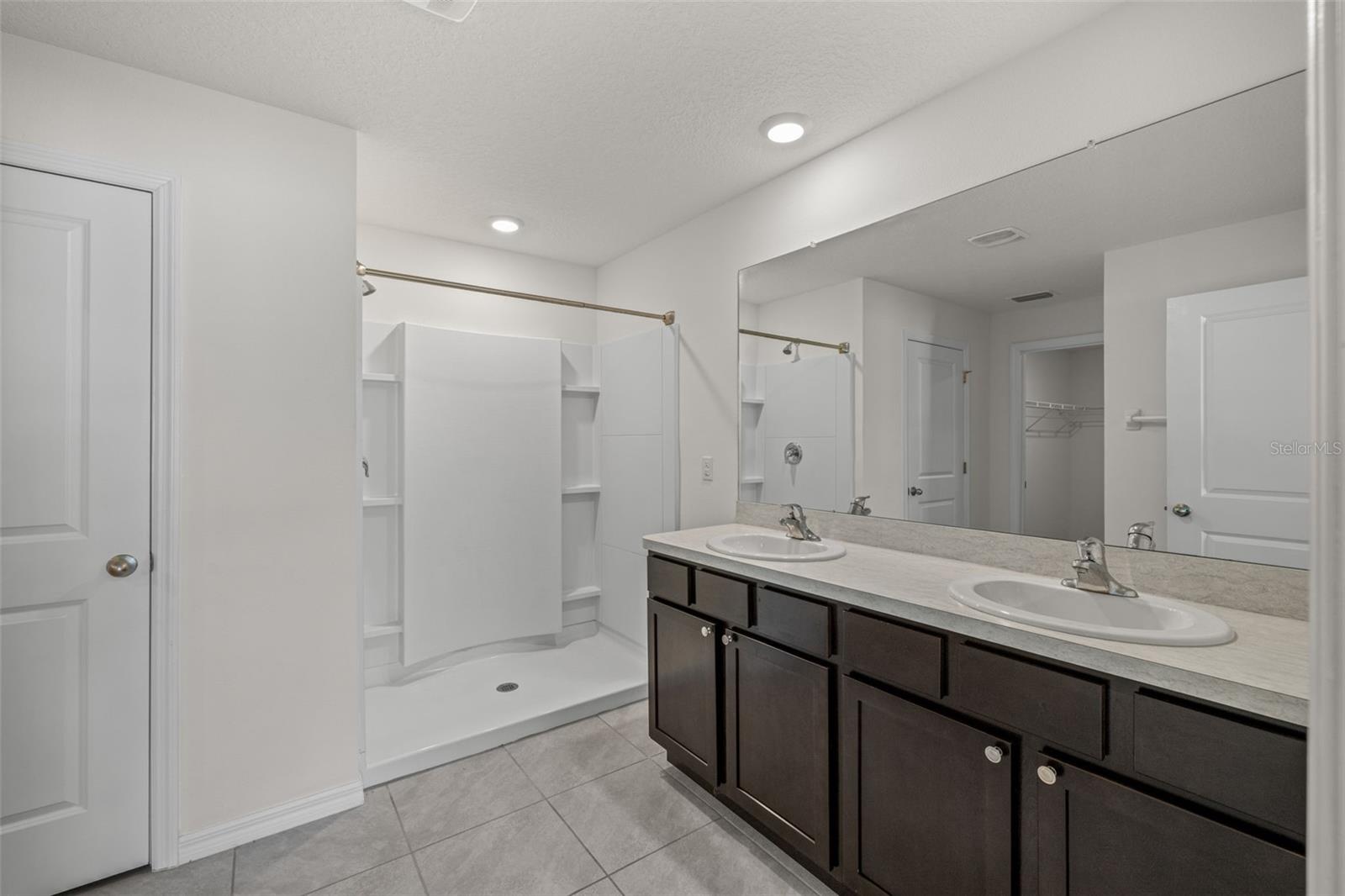 Image 18 of 40 For 4138 Autumn Amber Drive