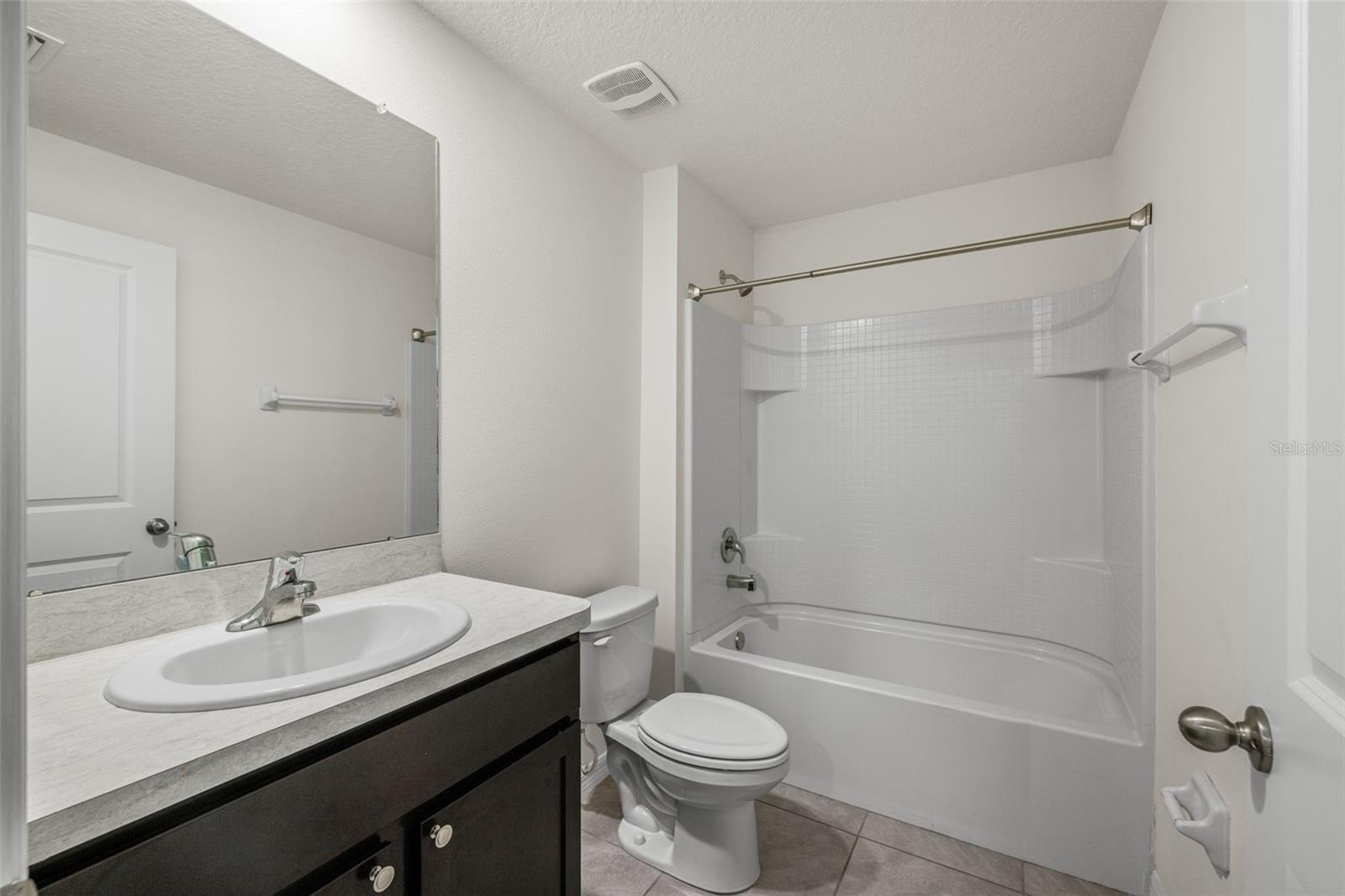 Image 21 of 40 For 4138 Autumn Amber Drive