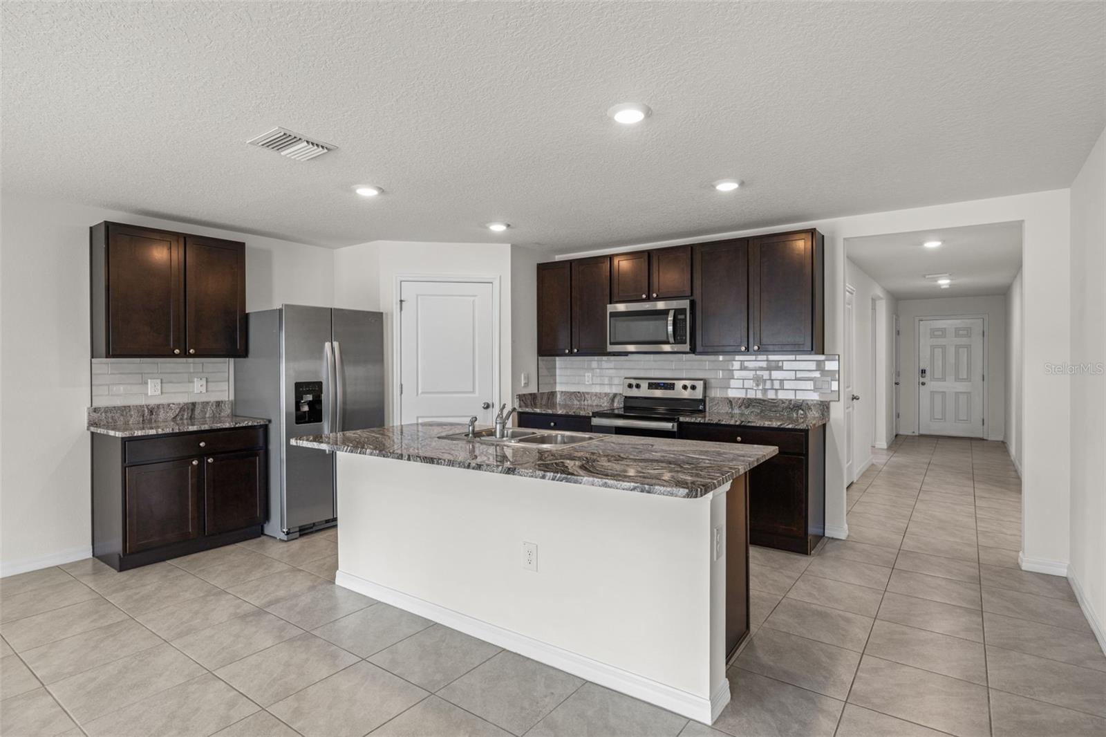 Image 8 of 40 For 4138 Autumn Amber Drive