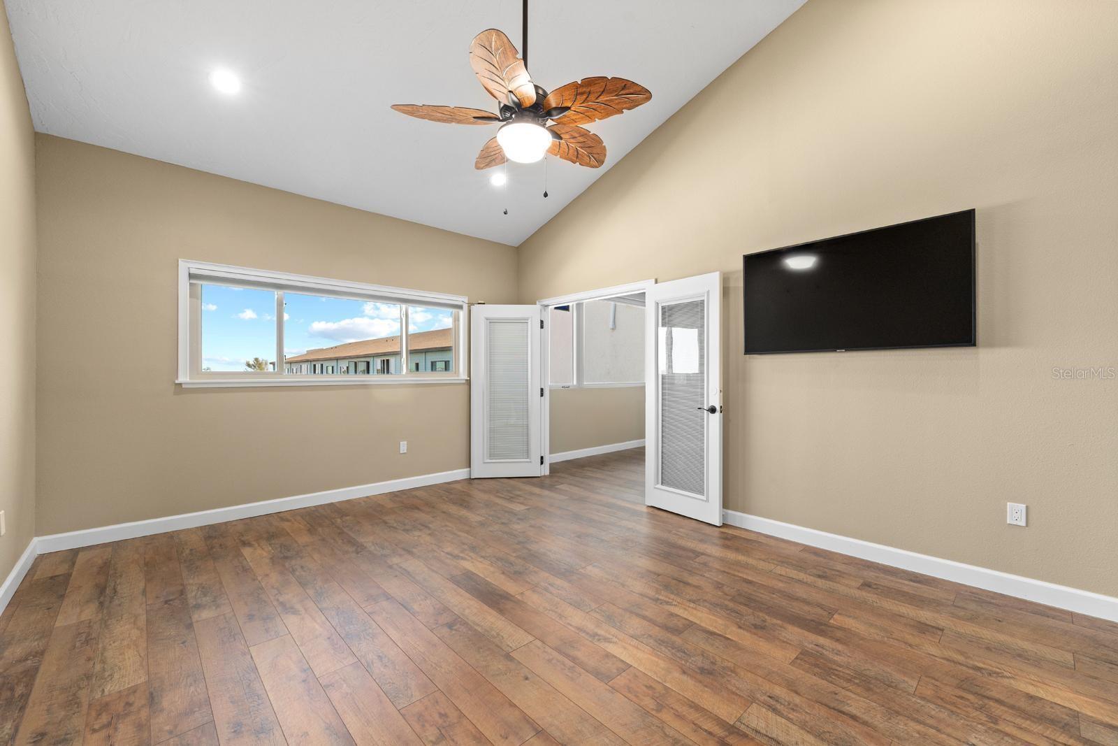 Image 14 of 39 For 9604 Cortez Road W 136