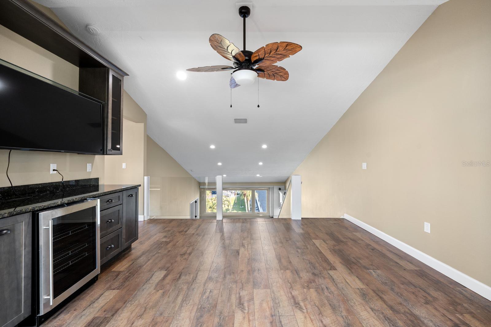 Image 18 of 39 For 9604 Cortez Road W 136