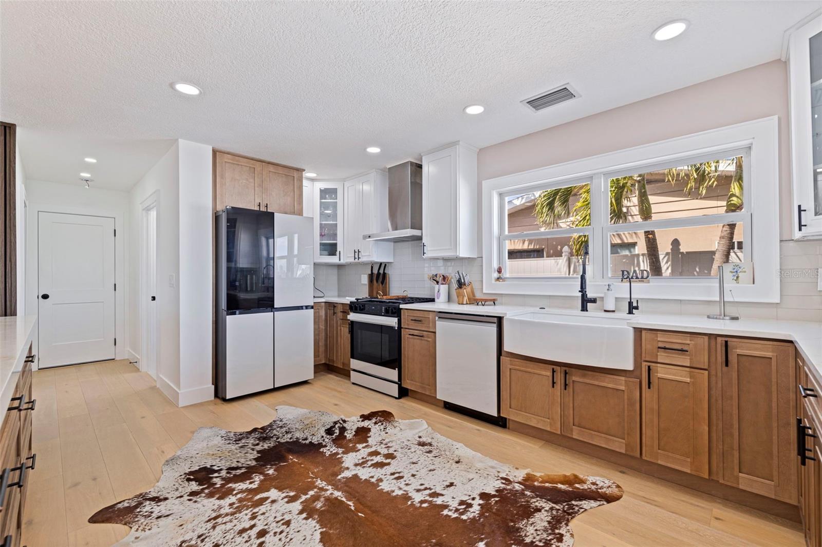 Image 19 of 51 For 7827 9th Avenue S