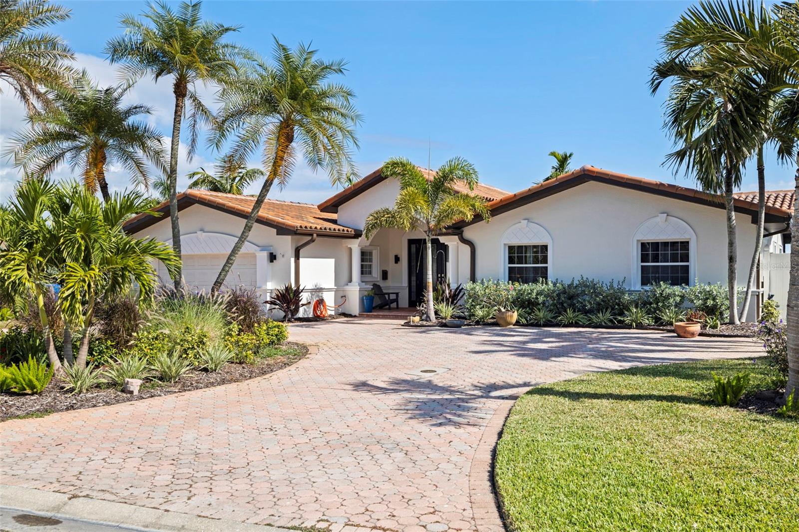 Image 2 of 51 For 7827 9th Avenue S