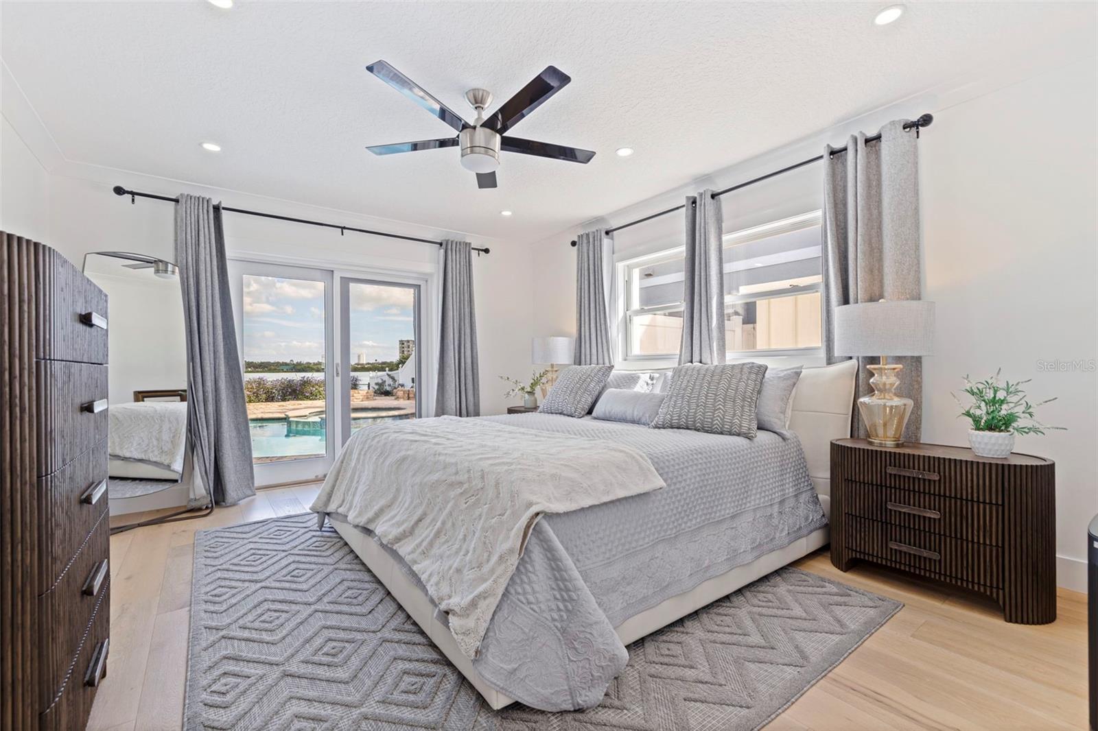 Image 28 of 51 For 7827 9th Avenue S