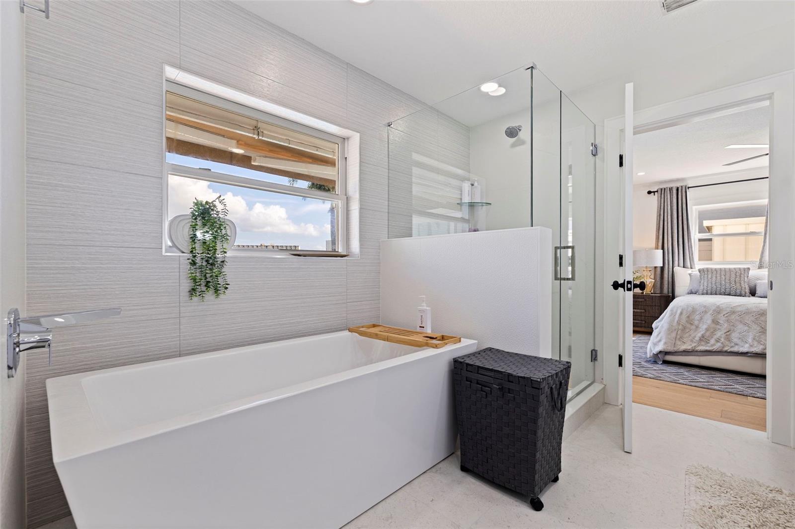 Image 31 of 51 For 7827 9th Avenue S