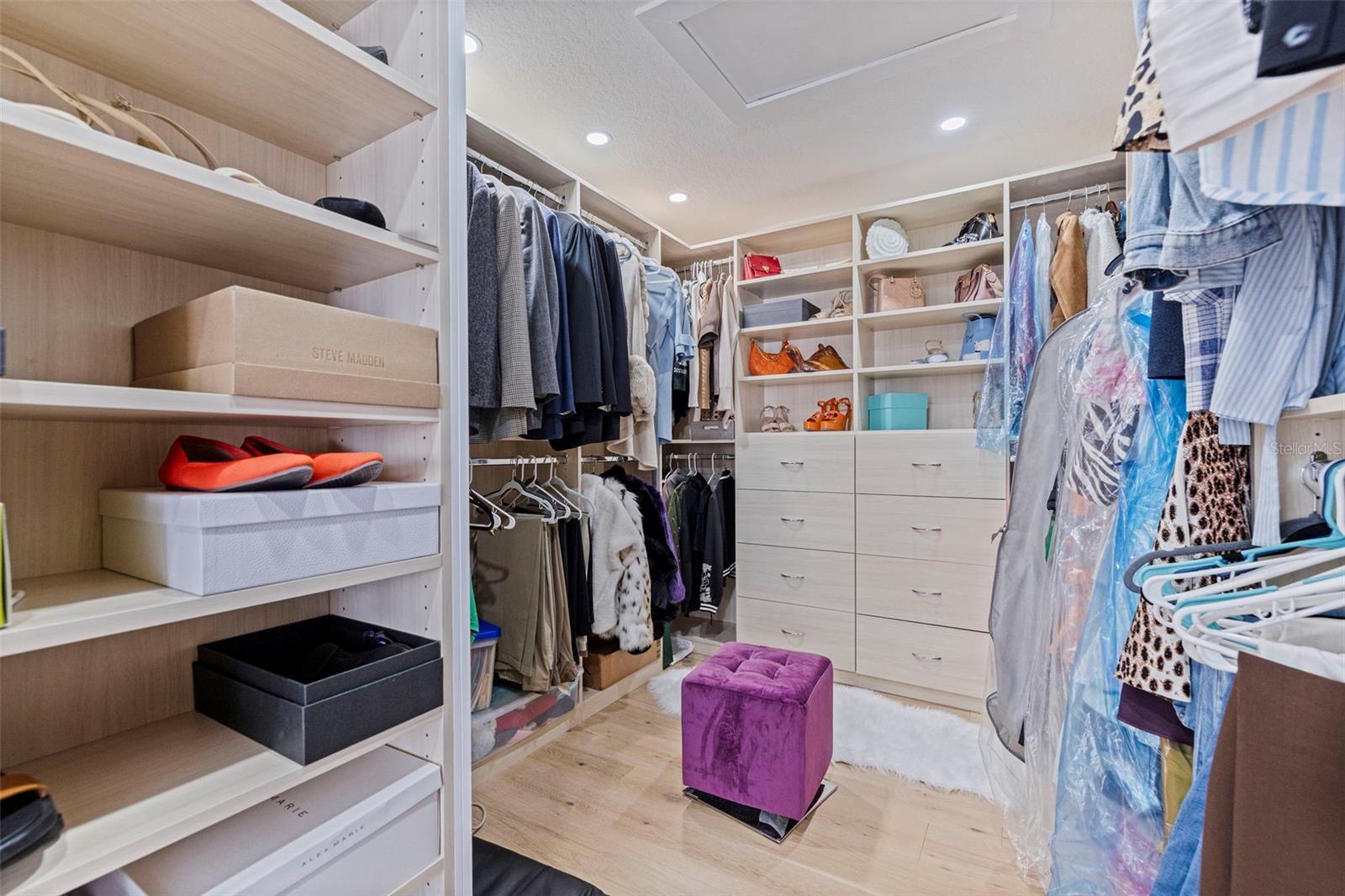 Image 32 of 51 For 7827 9th Avenue S