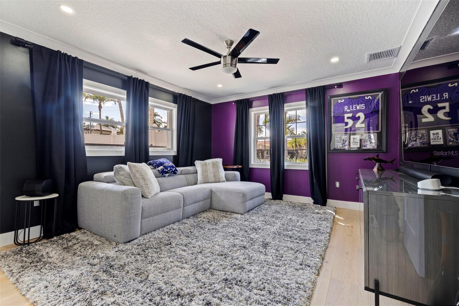 Image 33 of 51 For 7827 9th Avenue S