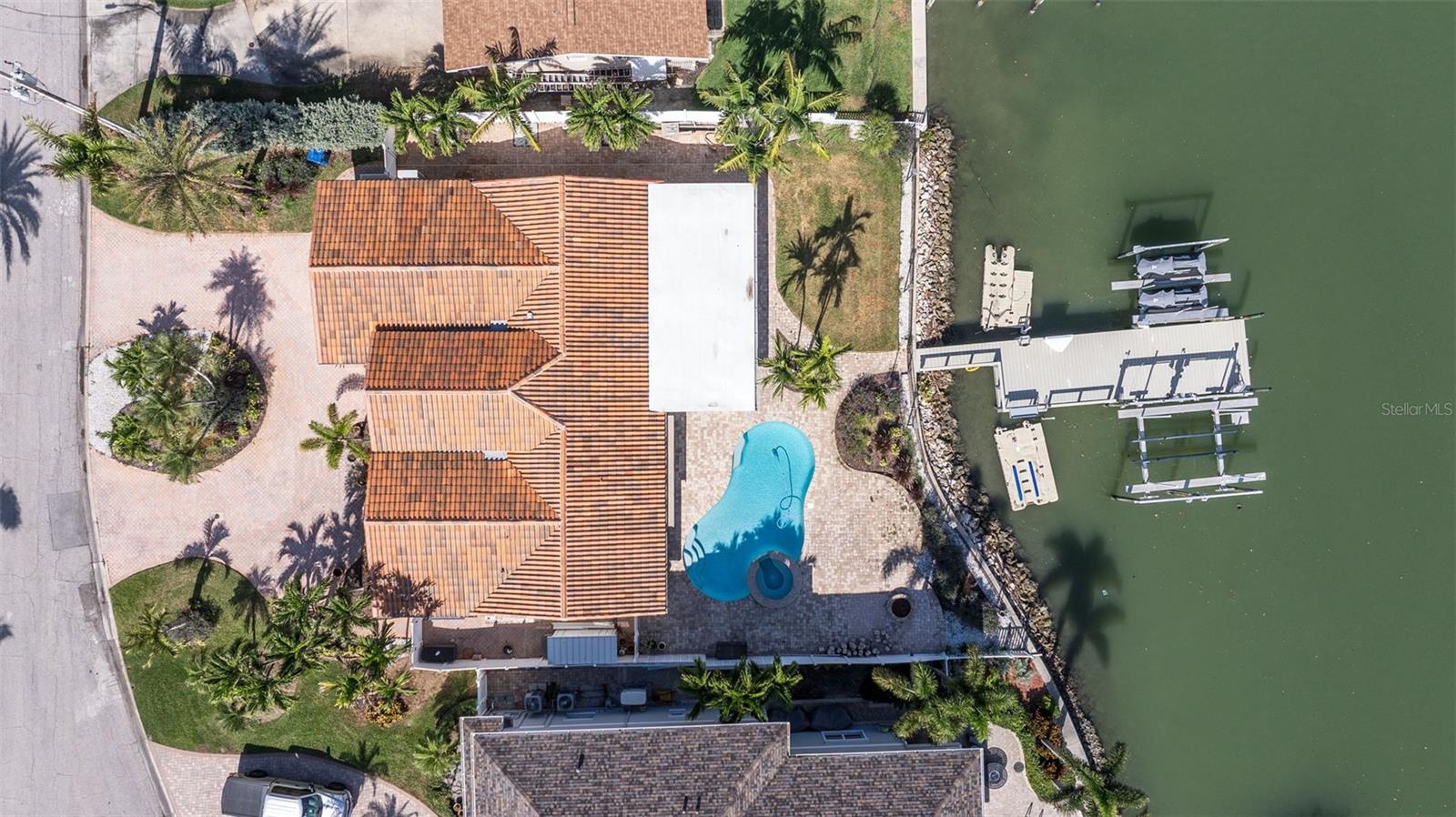 Image 5 of 51 For 7827 9th Avenue S