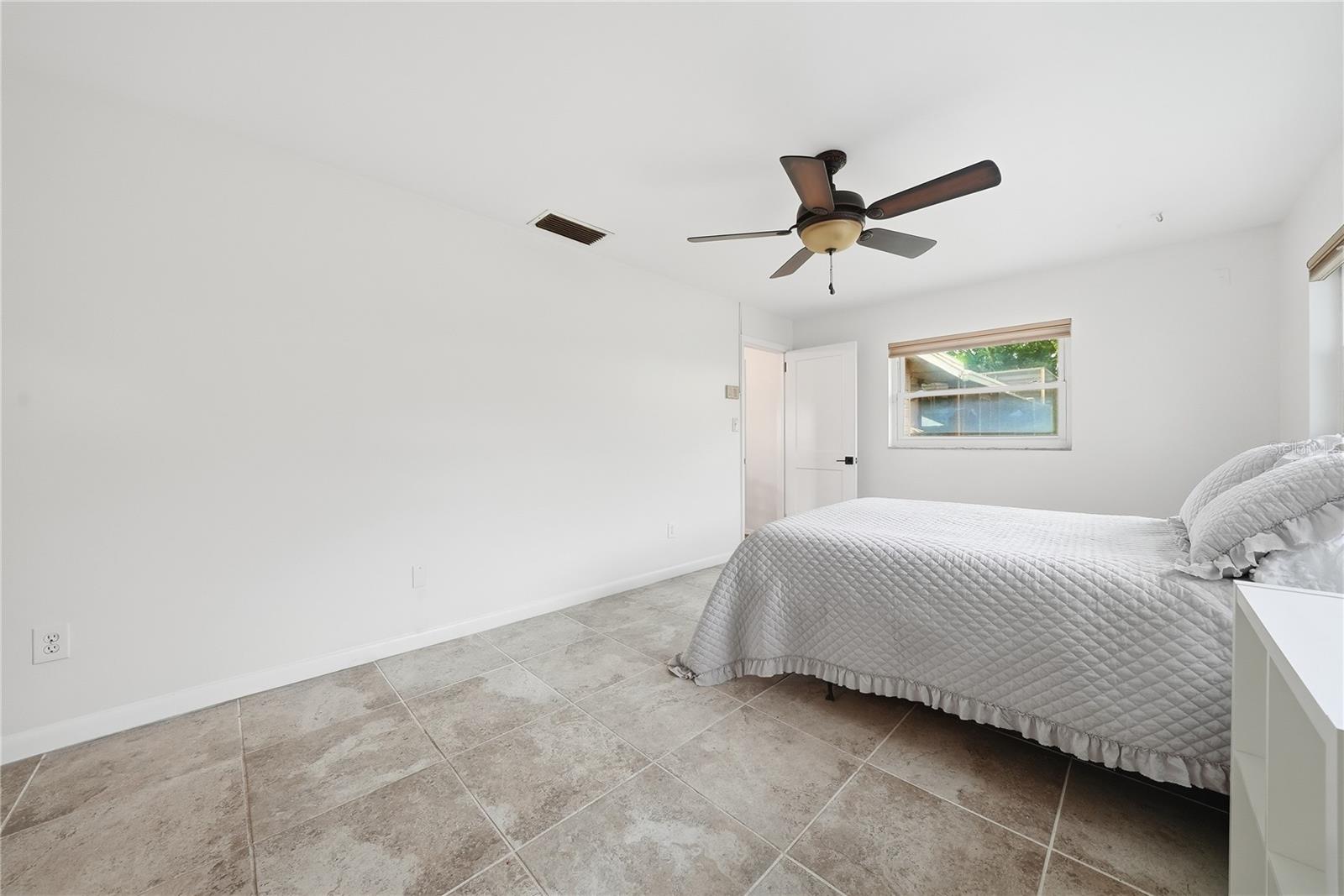 Image 27 of 60 For 1868 Juarez Way S