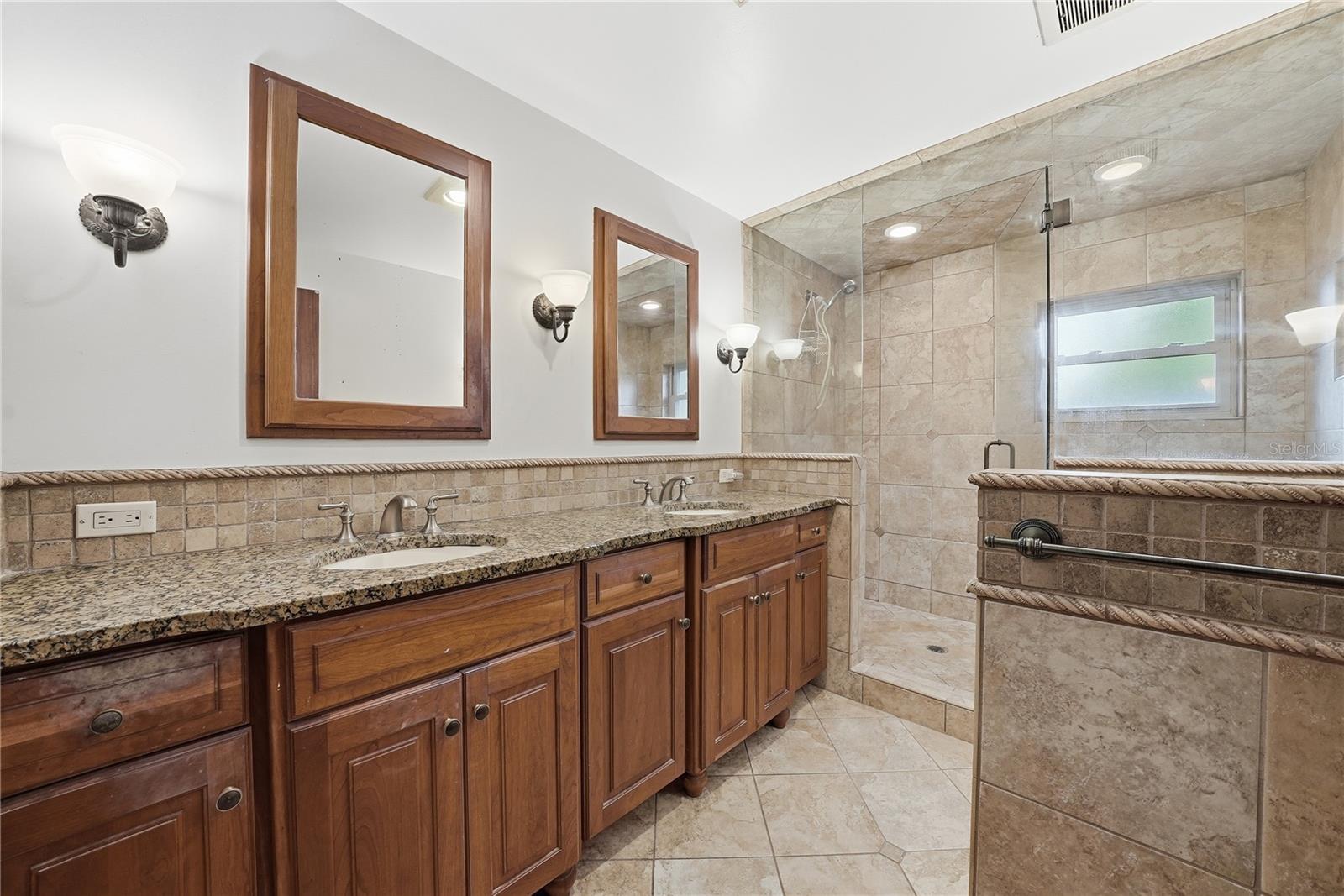 Image 39 of 60 For 1868 Juarez Way S