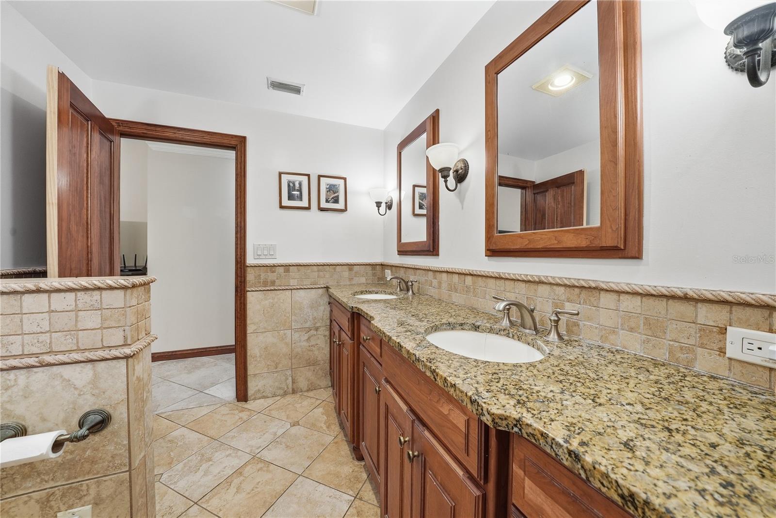 Image 40 of 60 For 1868 Juarez Way S