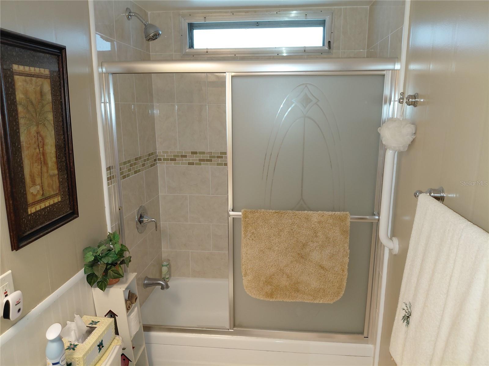 Image 14 of 43 For 2135 Waterview Drive