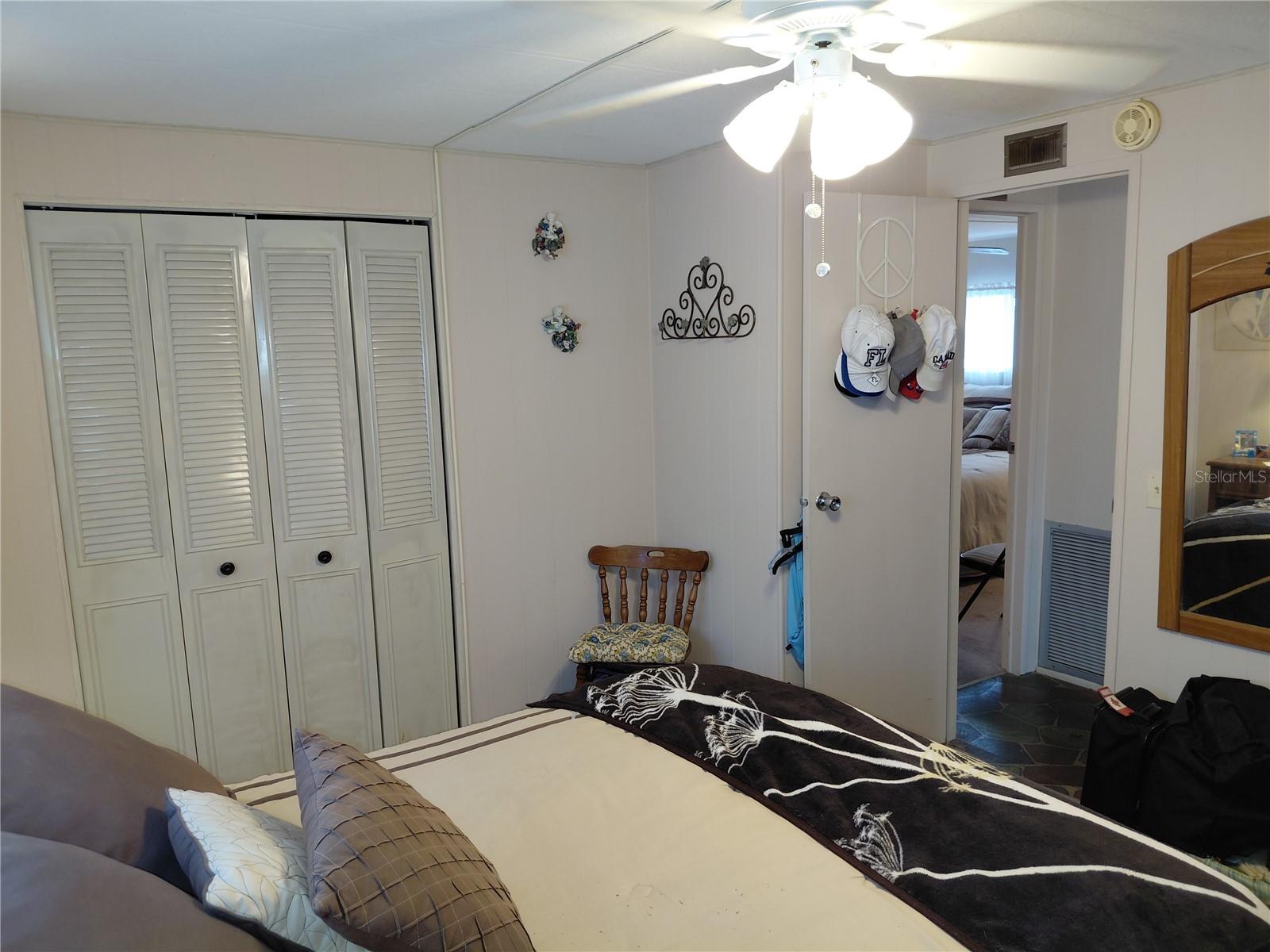 Image 17 of 43 For 2135 Waterview Drive