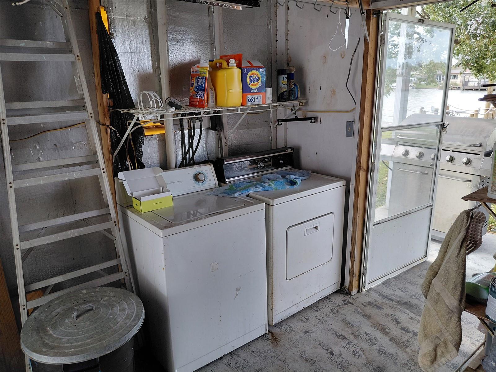 Image 32 of 43 For 2135 Waterview Drive