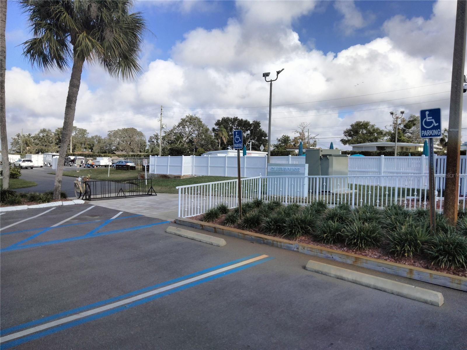 Image 38 of 43 For 2135 Waterview Drive