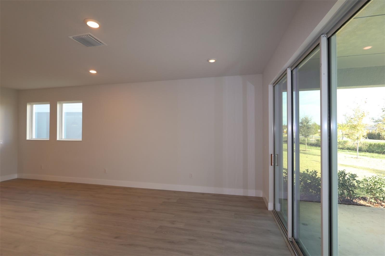 Image 6 of 16 For 31406 Pendleton Landing Circle