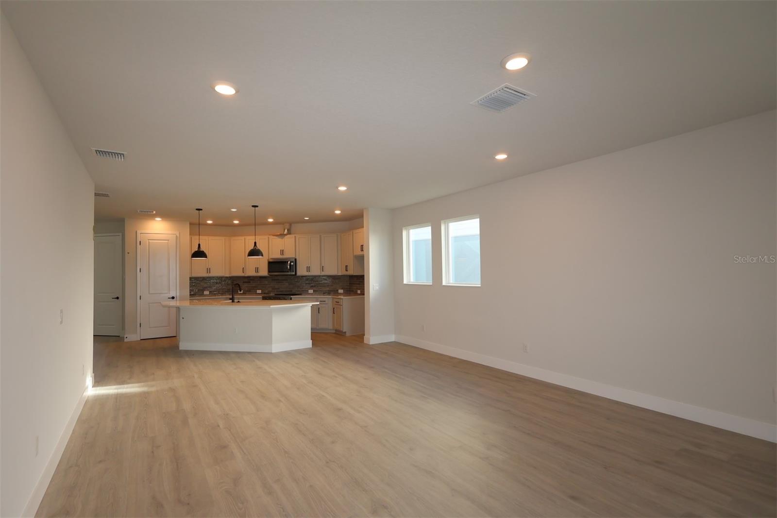 Image 7 of 16 For 31406 Pendleton Landing Circle