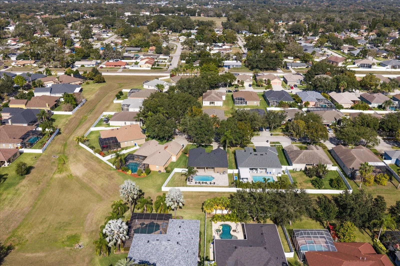 Image 3 of 50 For 2712 Abbey Grove Drive