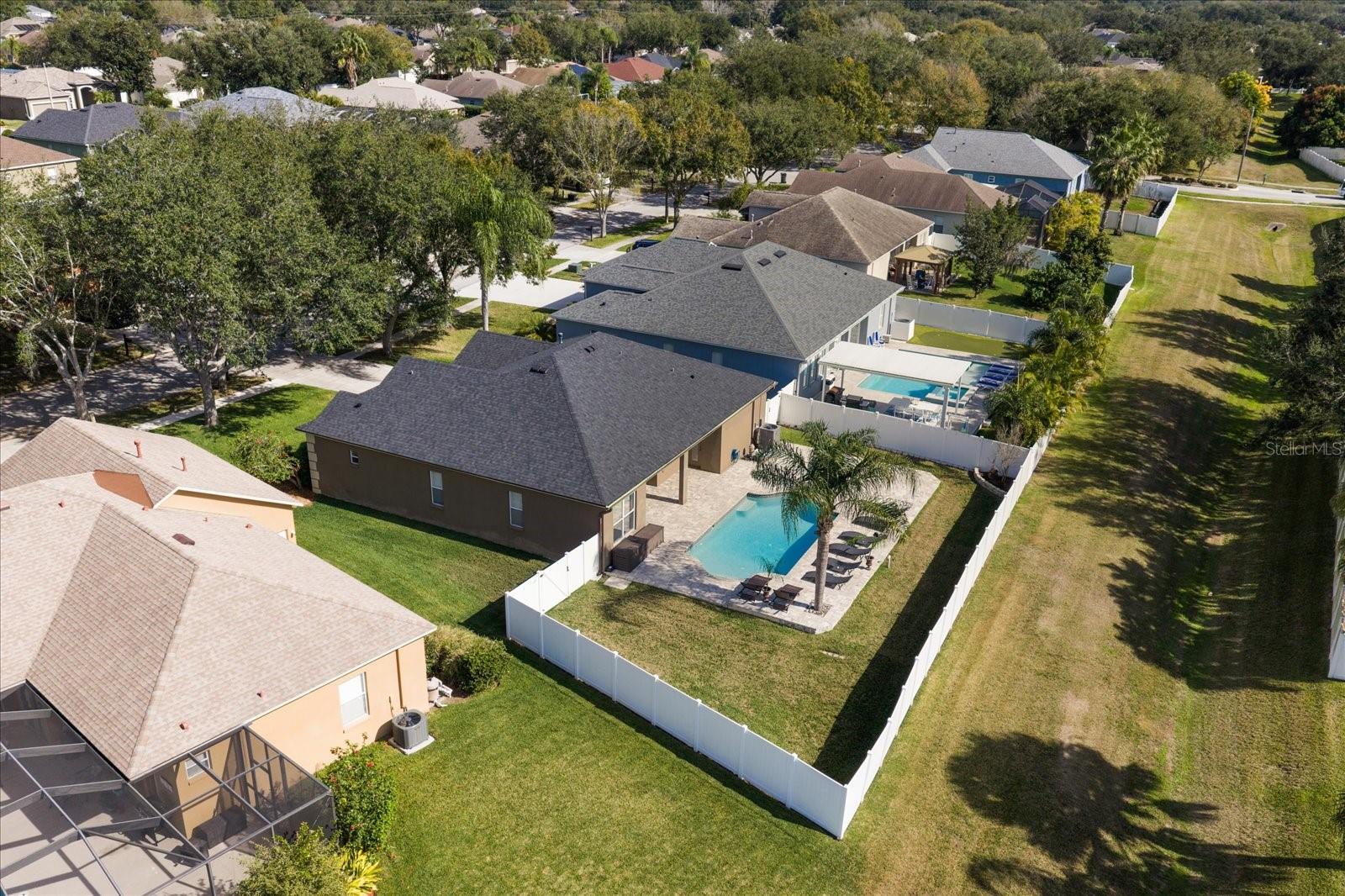 Image 4 of 50 For 2712 Abbey Grove Drive