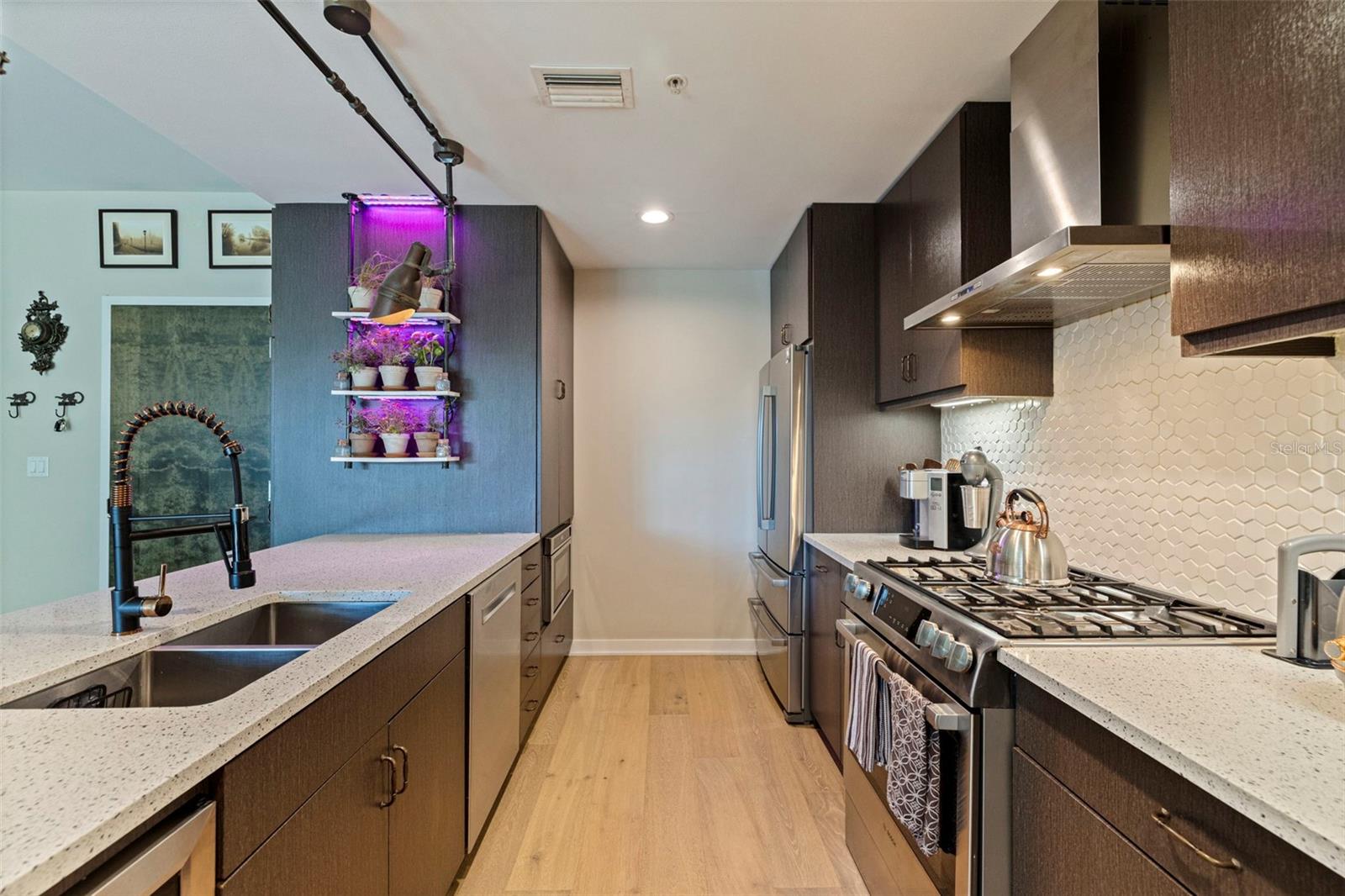 Image 16 of 44 For 199 Dali Boulevard 402