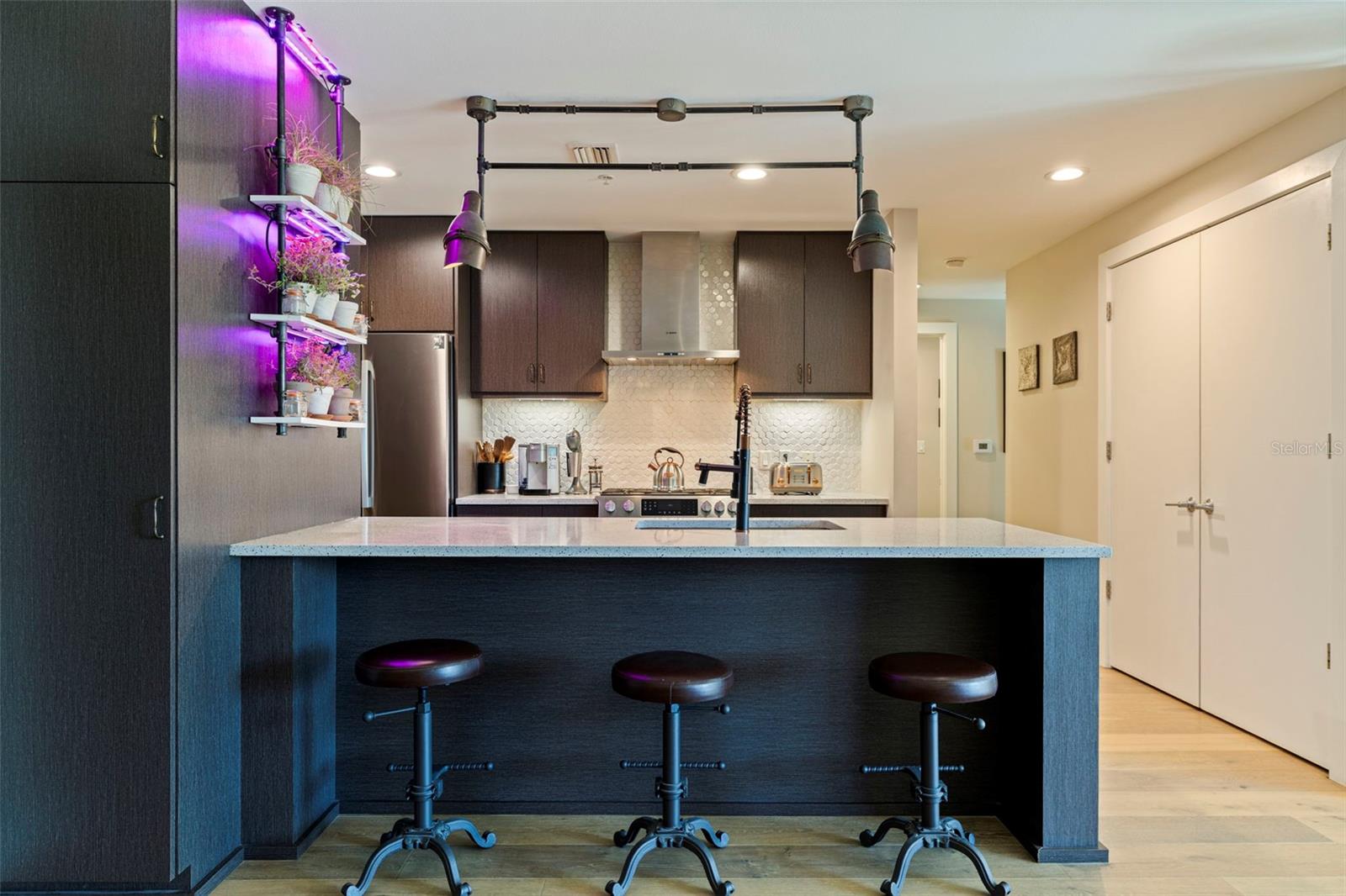 Image 19 of 44 For 199 Dali Boulevard 402