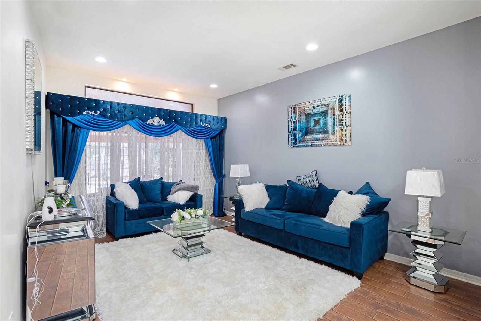 Image 20 of 32 For 1619 Palace Court