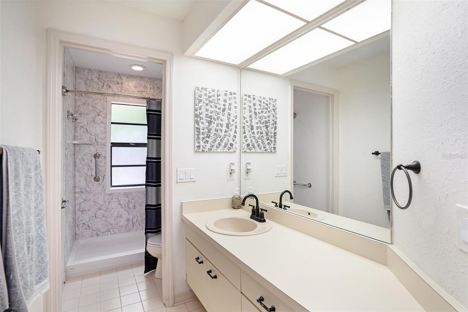 Image 23 of 32 For 1619 Palace Court