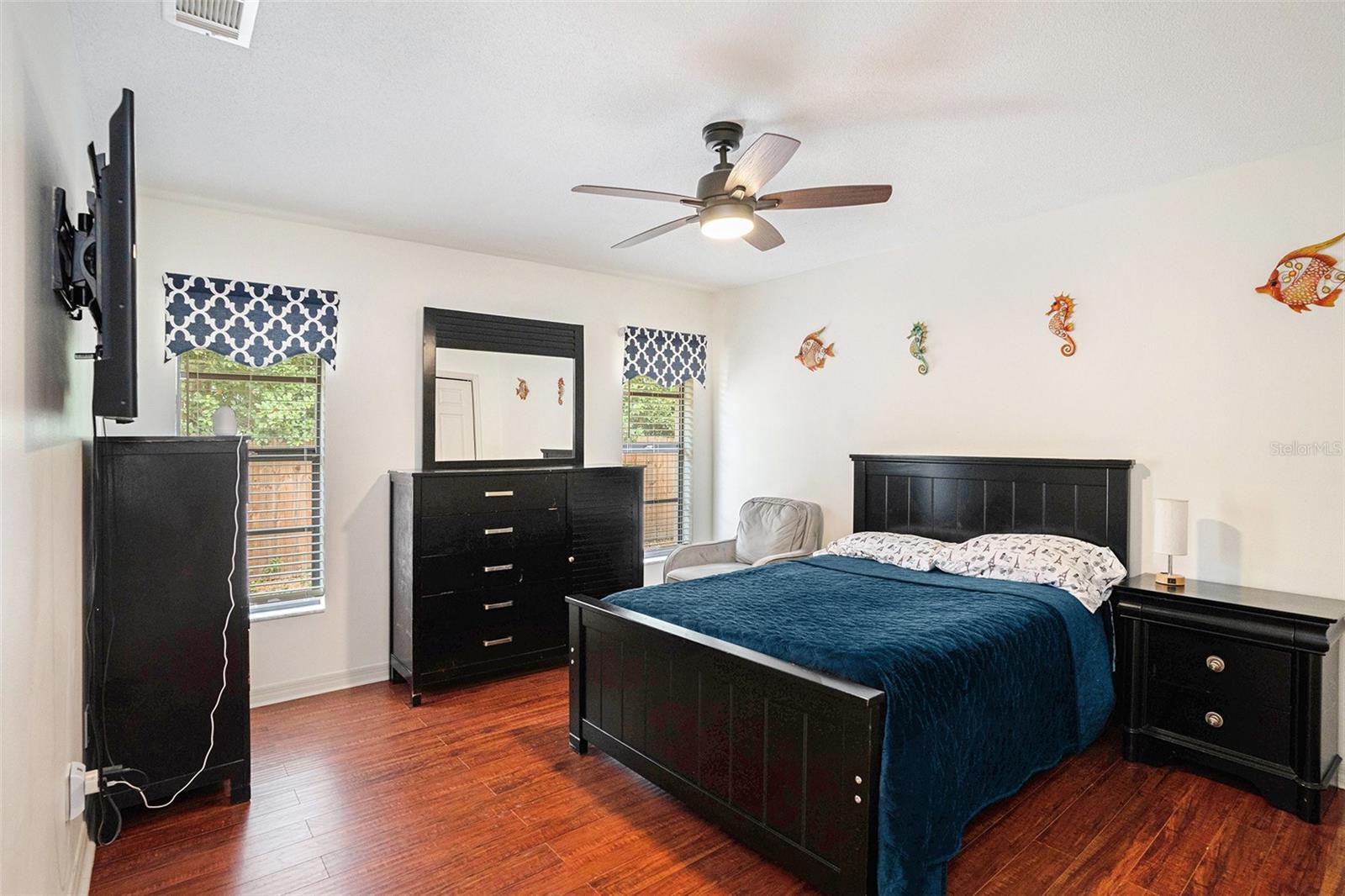 Image 24 of 32 For 1619 Palace Court