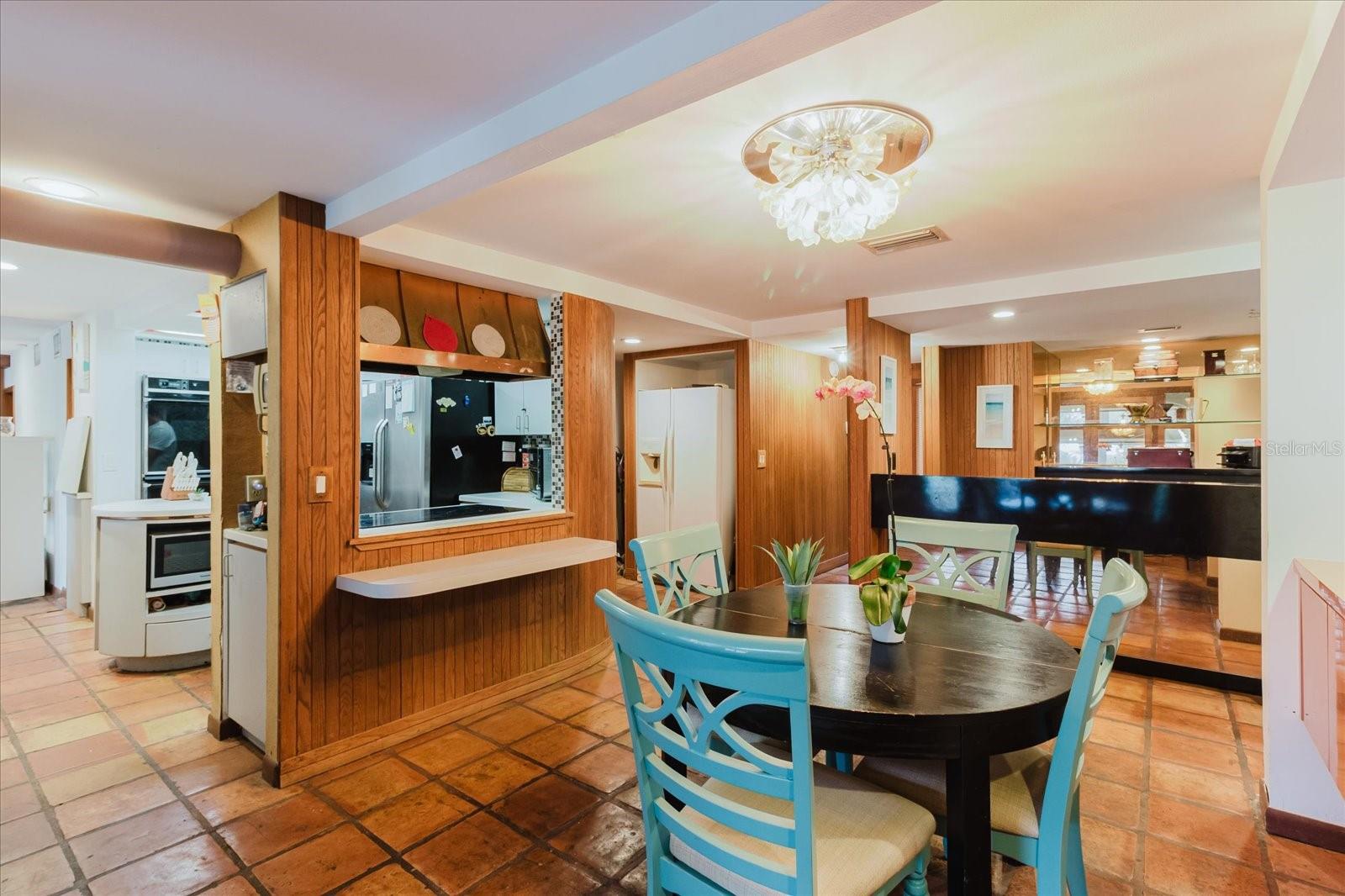 Image 17 of 100 For 4404 Old Orchard Drive