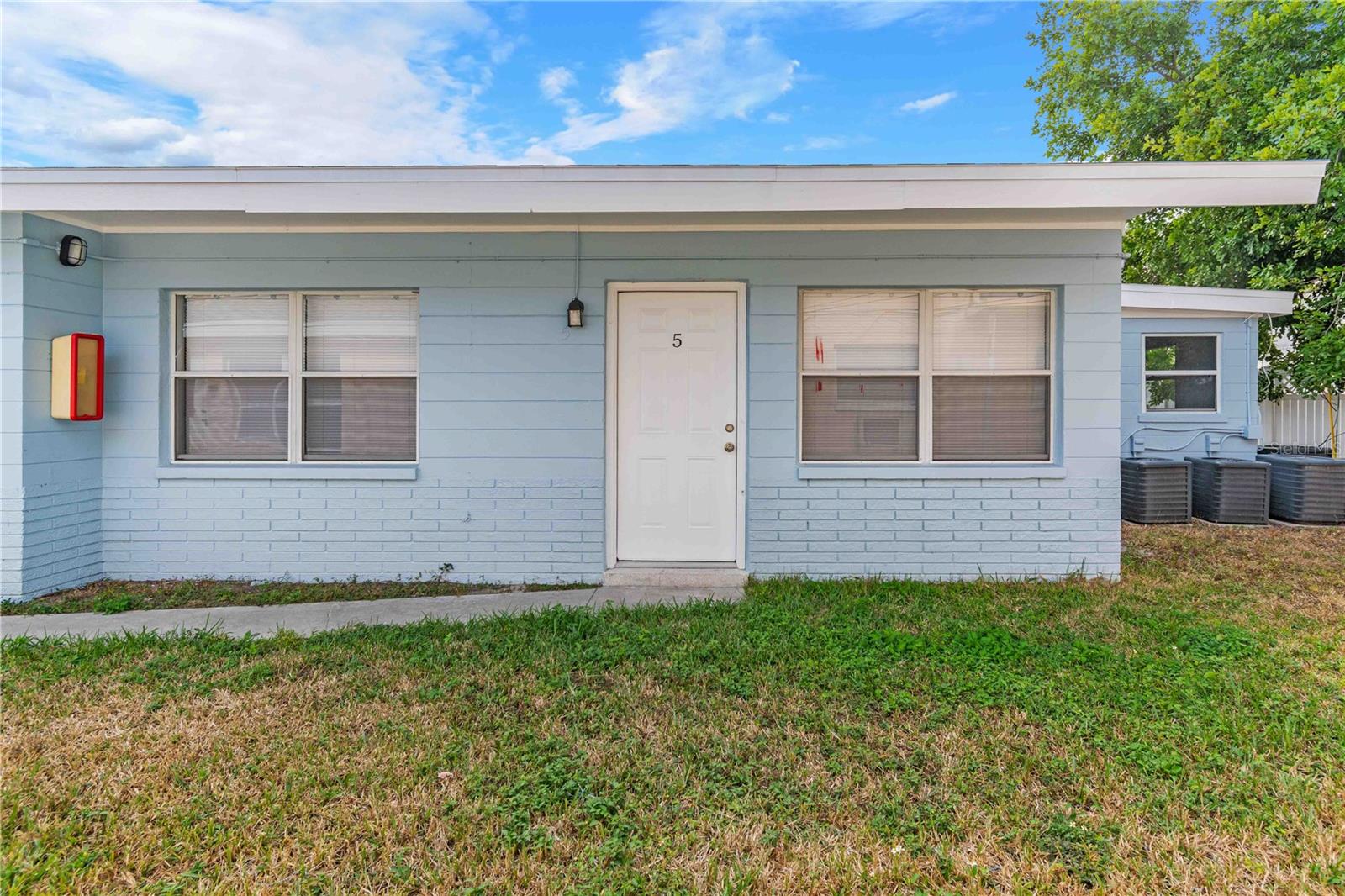 Image 2 of 28 For 140 112th Avenue N 5