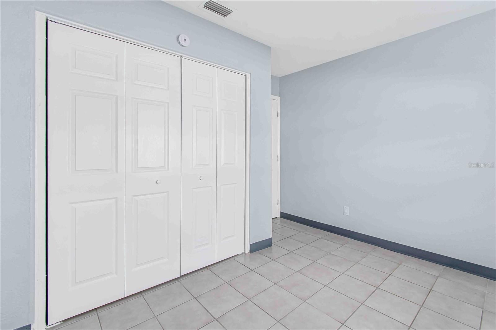 Image 20 of 28 For 140 112th Avenue N 5