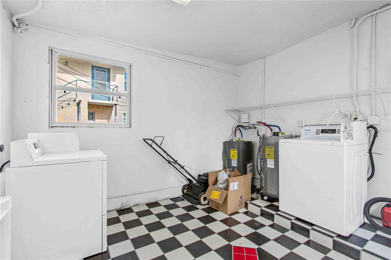 Image 22 of 28 For 140 112th Avenue N 5