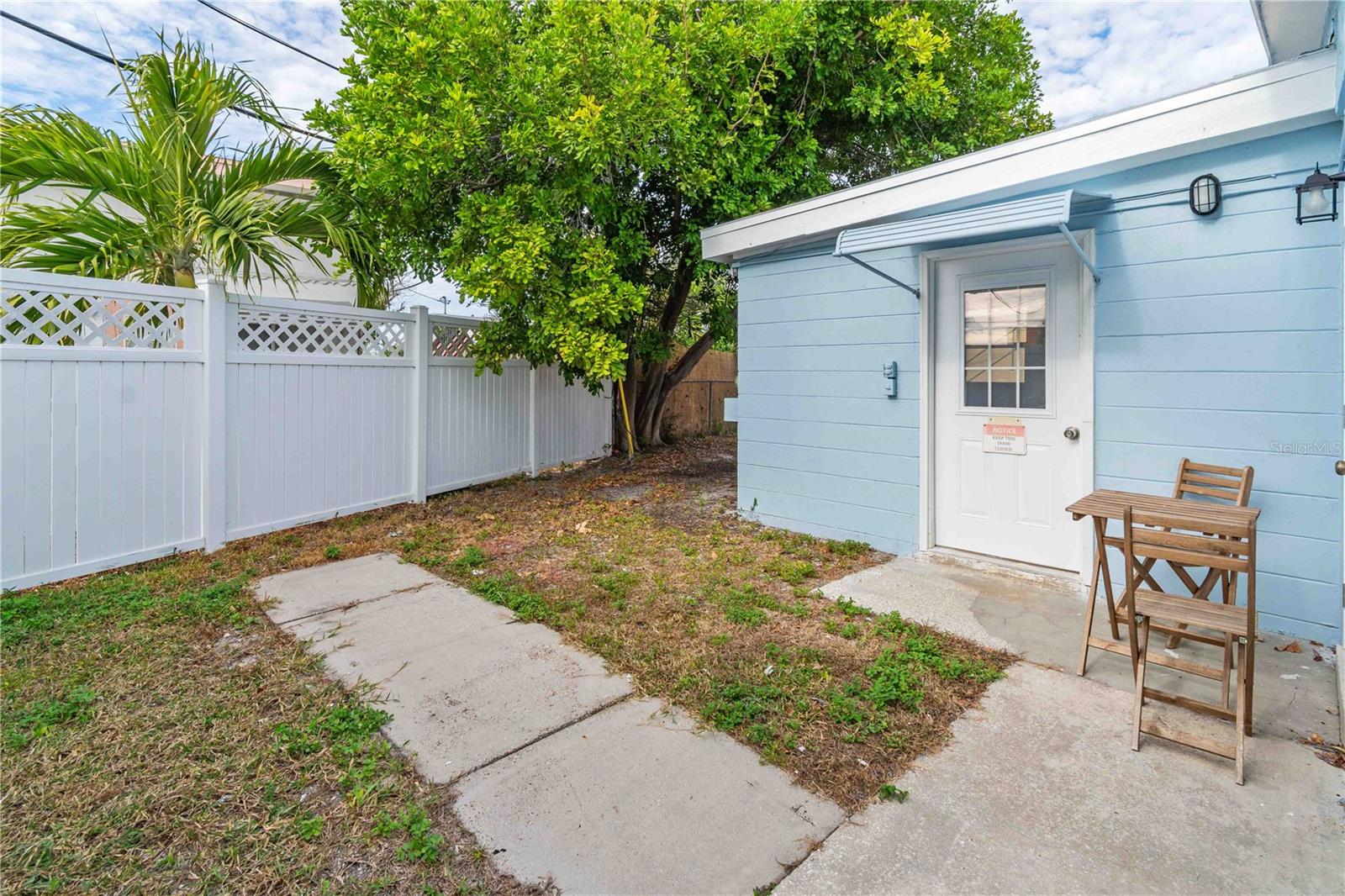 Image 24 of 28 For 140 112th Avenue N 5