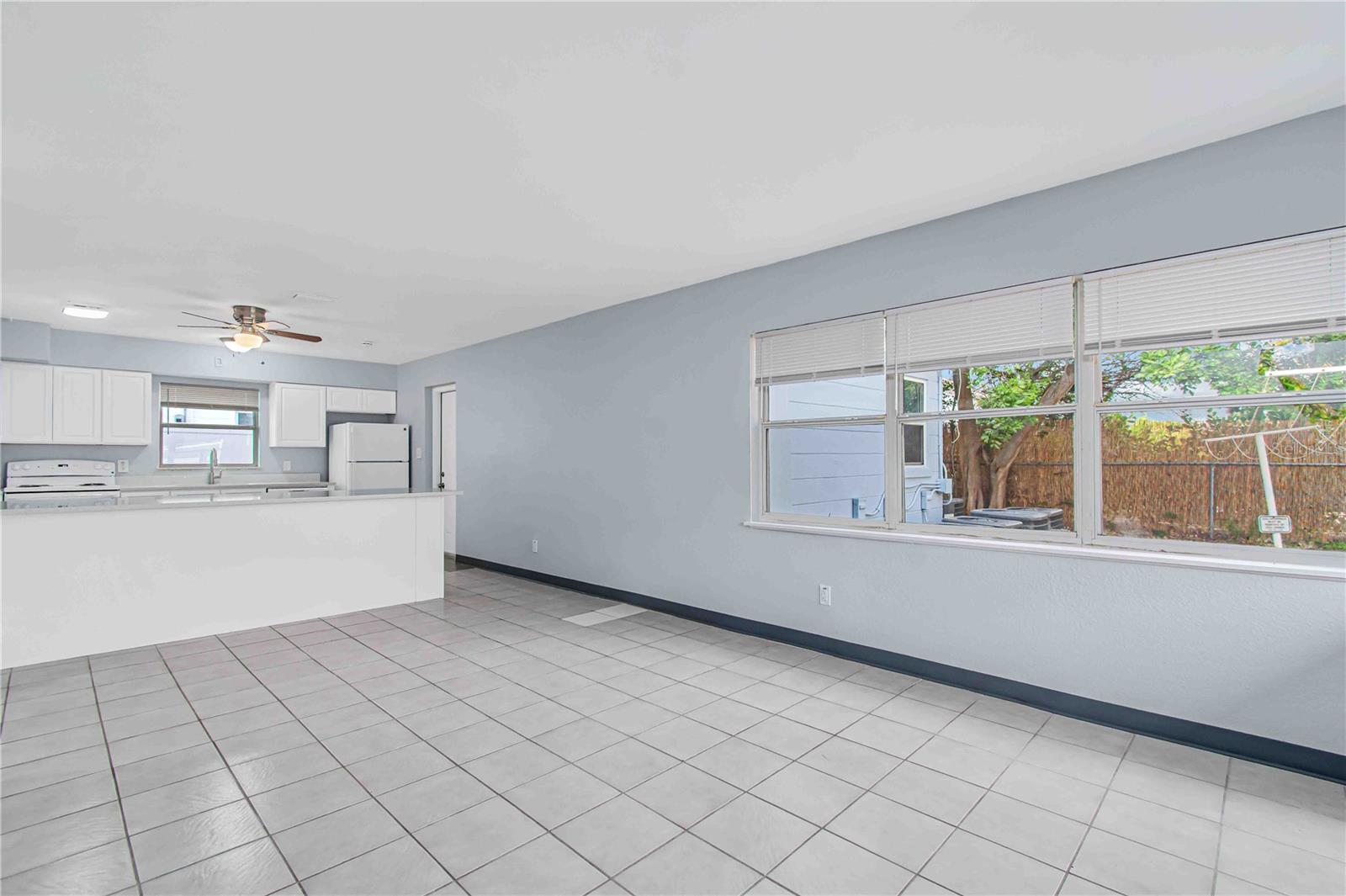 Image 3 of 28 For 140 112th Avenue N 5