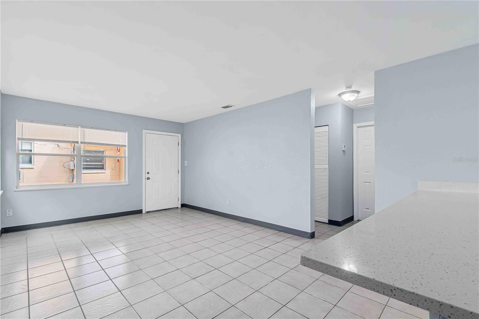 Image 6 of 28 For 140 112th Avenue N 5