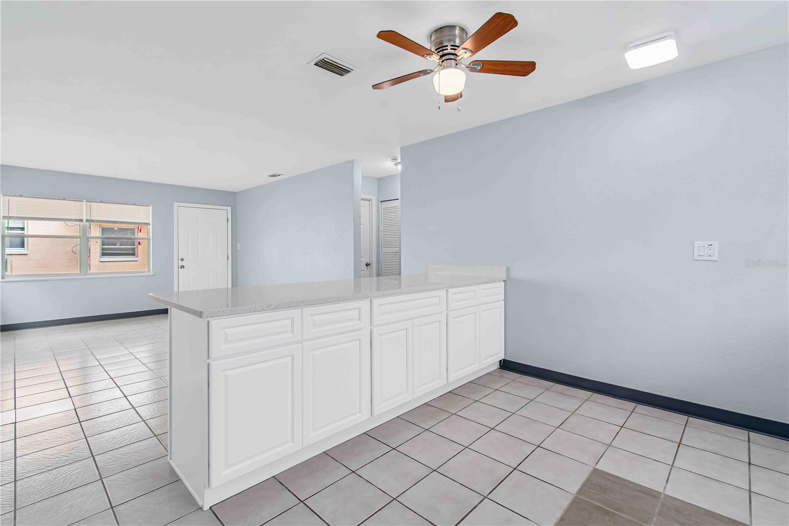 Image 8 of 28 For 140 112th Avenue N 5