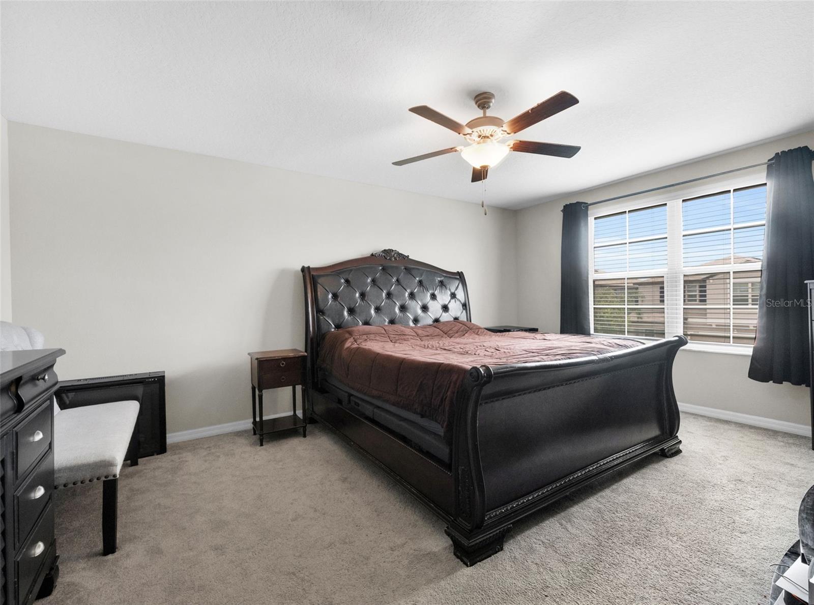 Image 13 of 26 For 6959 King Creek Drive