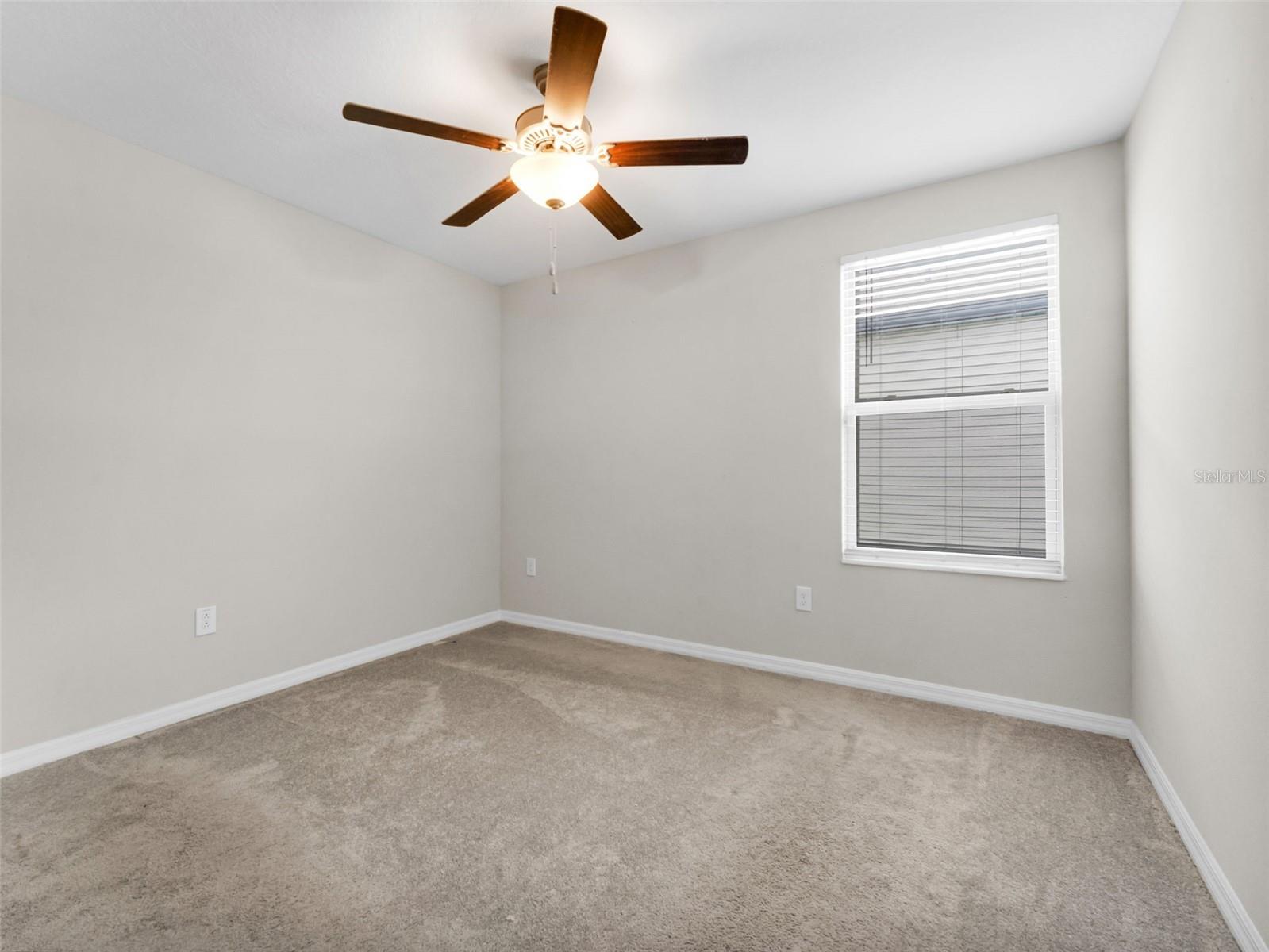 Image 19 of 26 For 6959 King Creek Drive