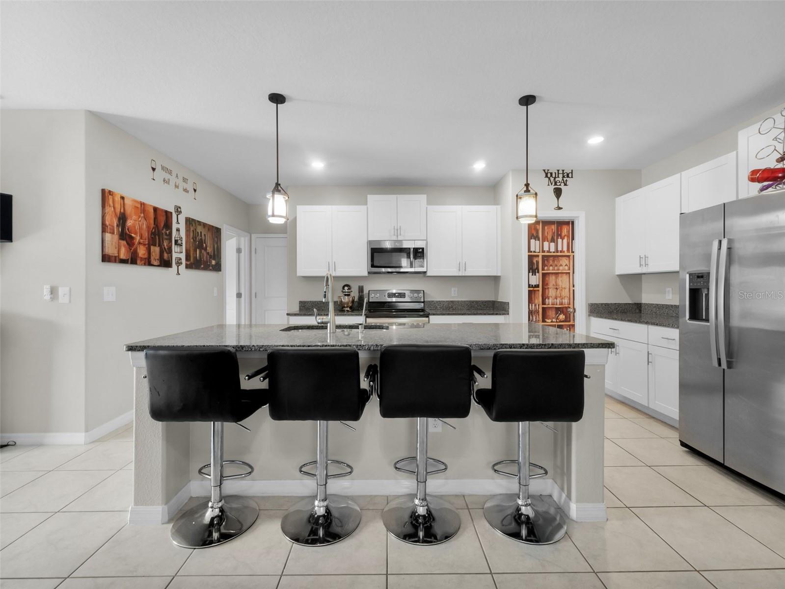 Image 7 of 26 For 6959 King Creek Drive