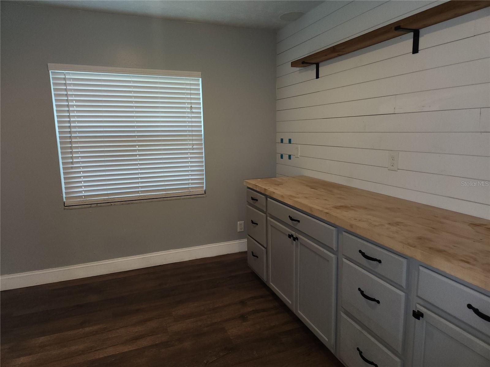 Image 27 of 49 For 820 Crenshaw Lake Road