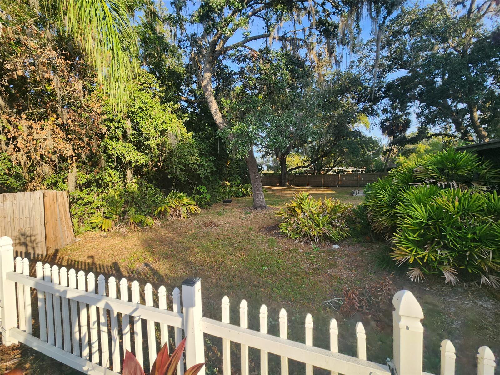 Image 43 of 49 For 820 Crenshaw Lake Road