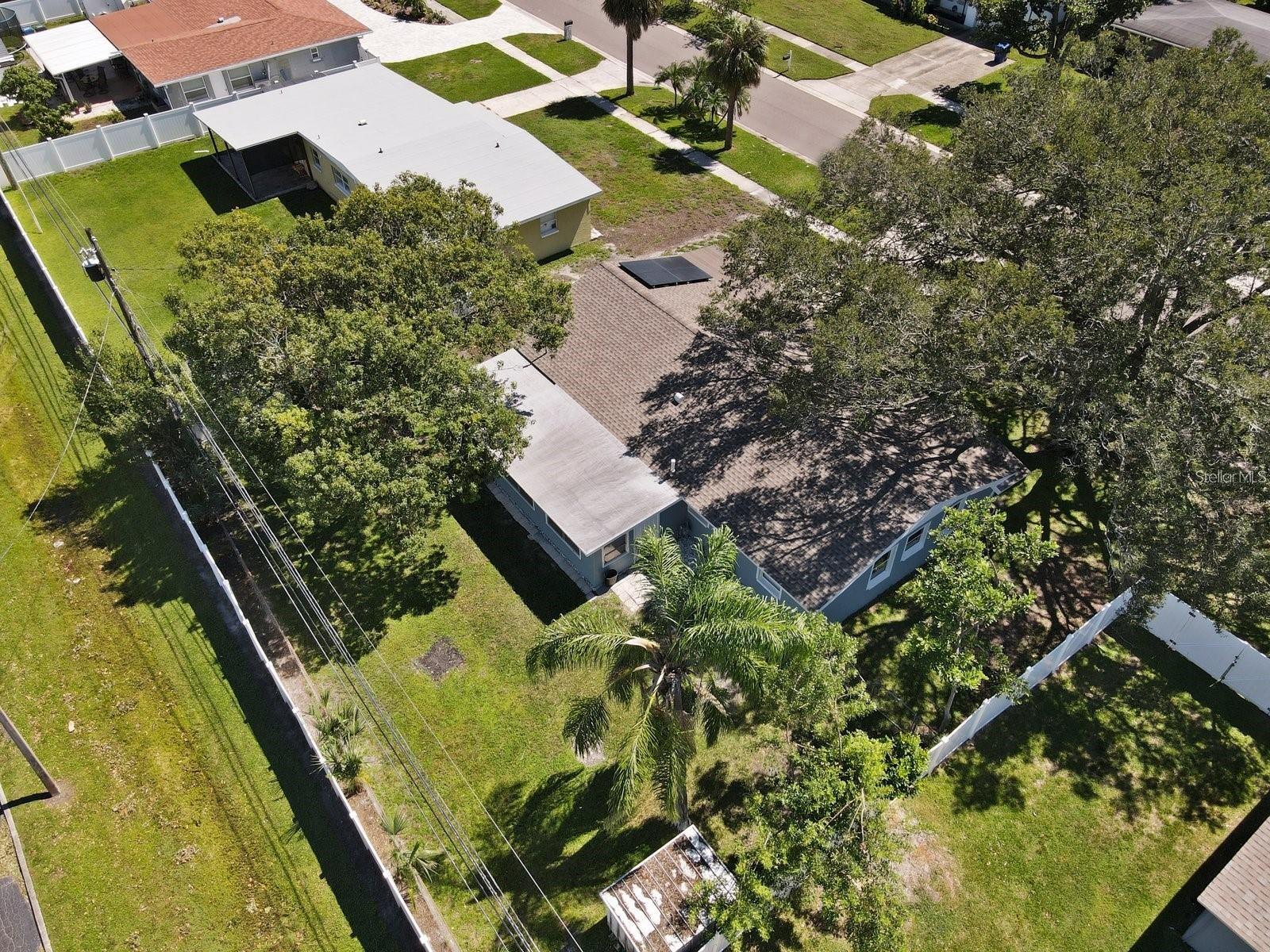 Image 4 of 33 For 7173 Darien Way