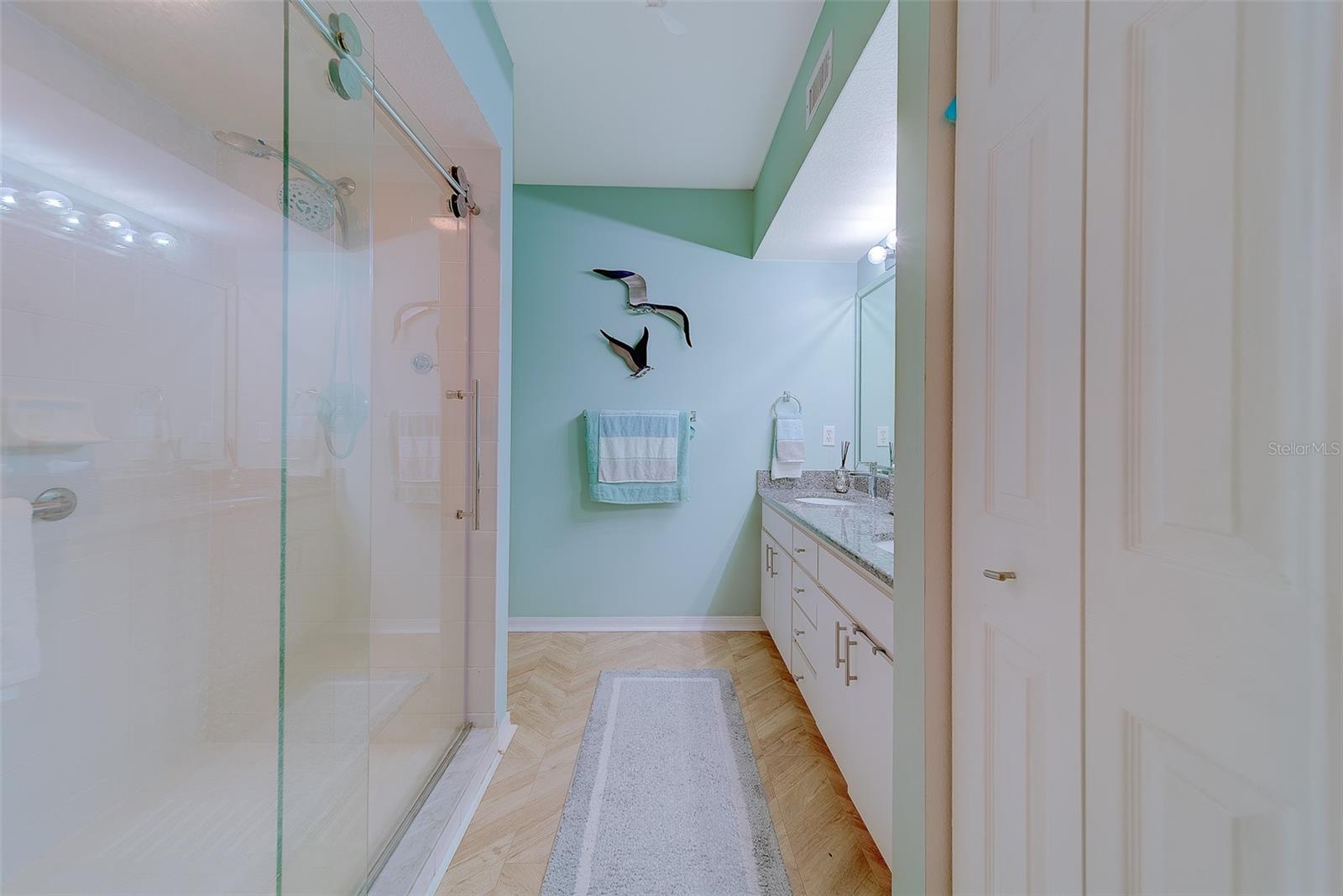 Image 21 of 46 For 2019 Utopian Drive W 204