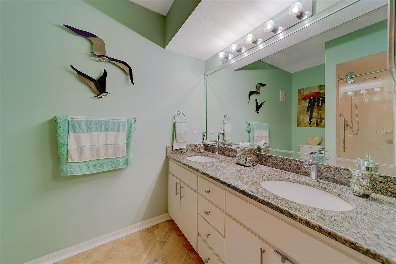 Image 22 of 46 For 2019 Utopian Drive W 204