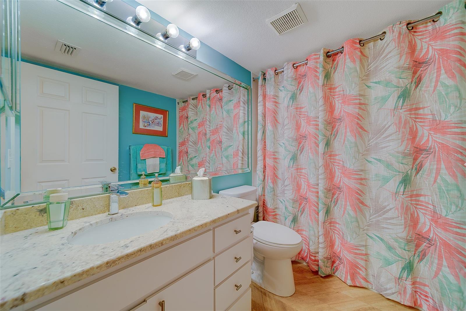 Image 27 of 46 For 2019 Utopian Drive W 204