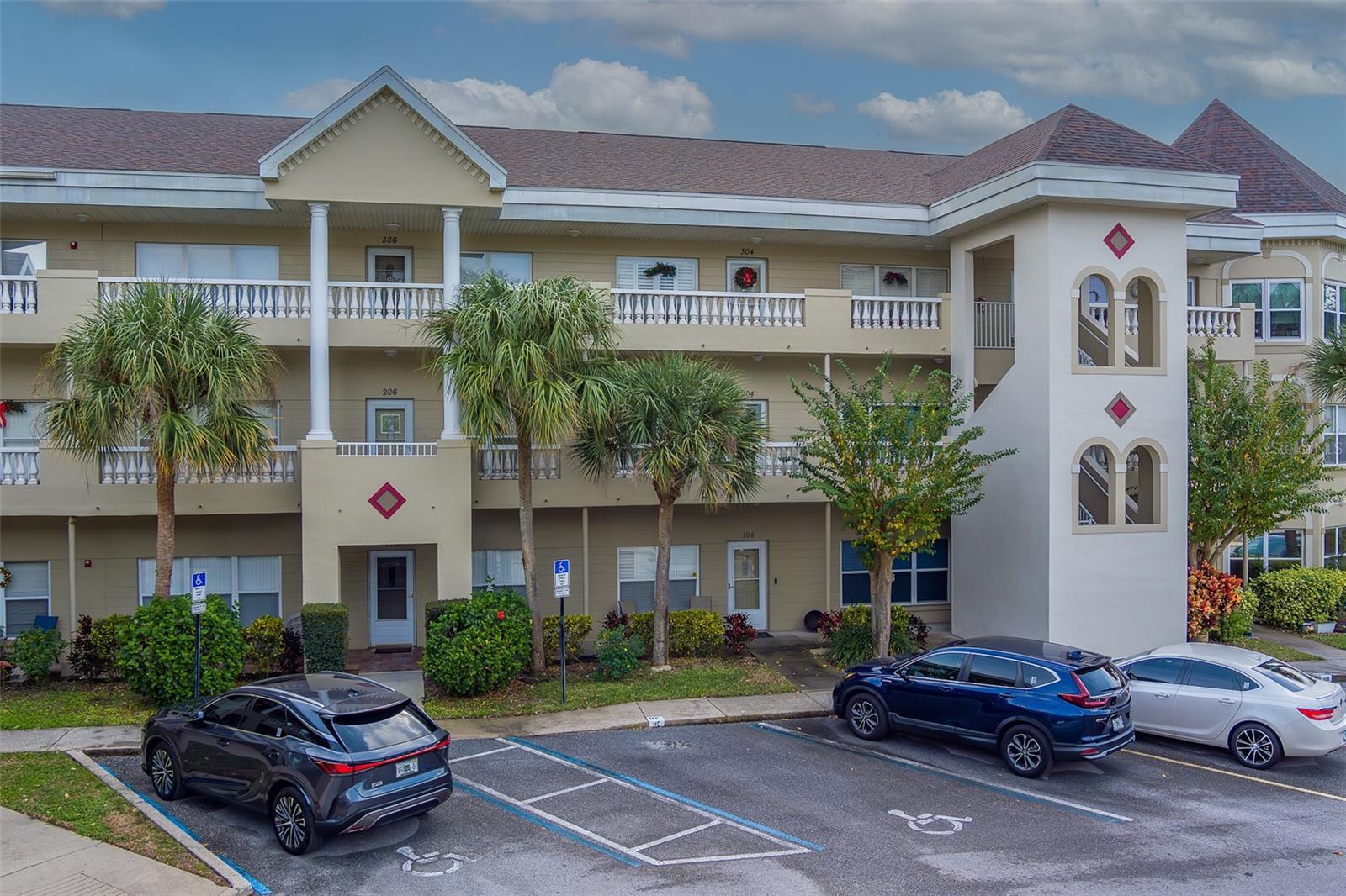 Image 38 of 46 For 2019 Utopian Drive W 204