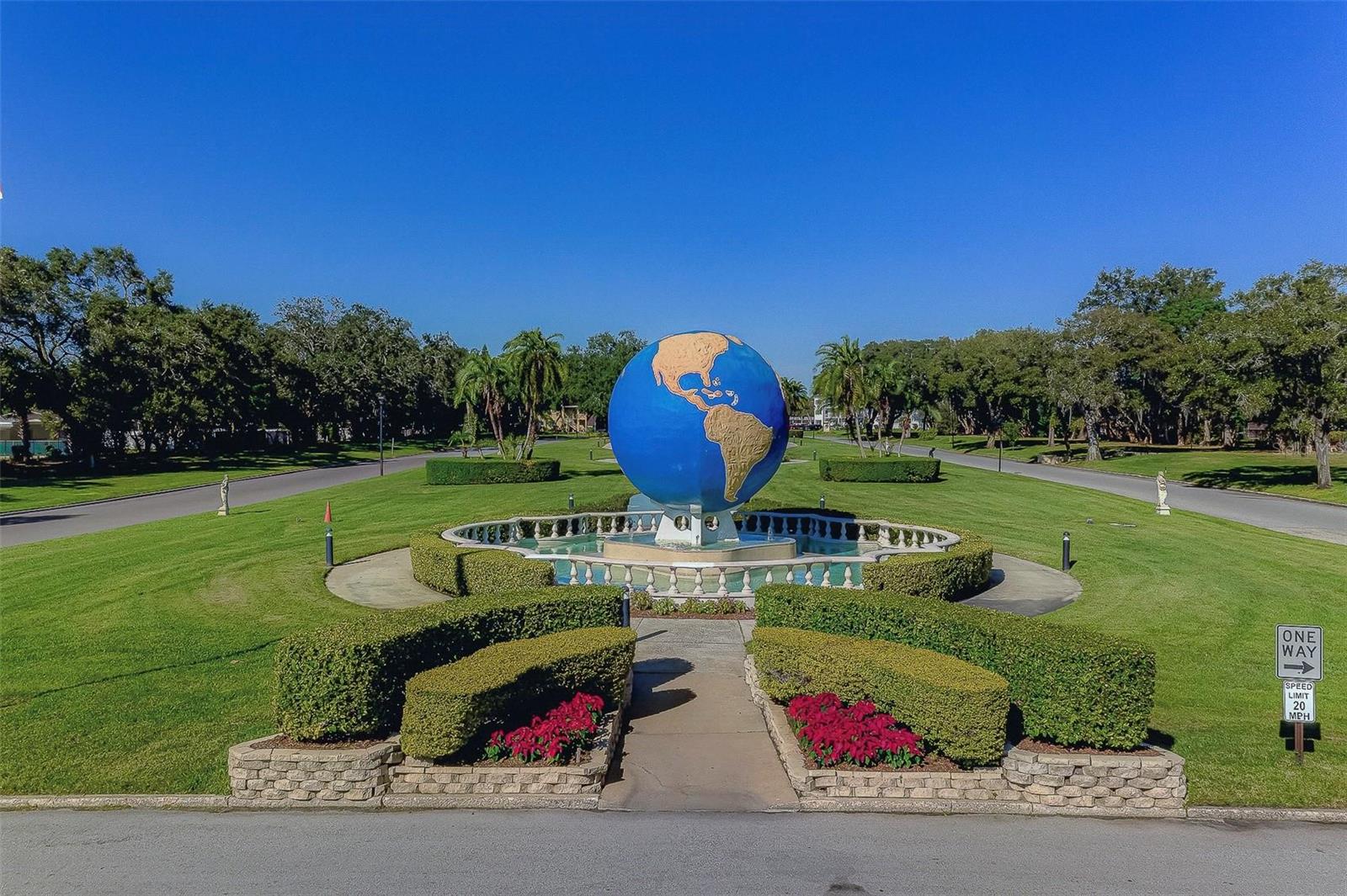 Image 43 of 46 For 2019 Utopian Drive W 204