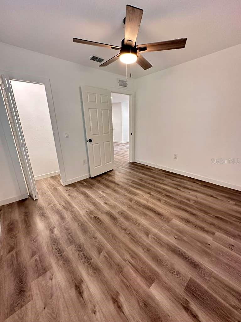 Image 26 of 41 For 2100 Auburn Street S