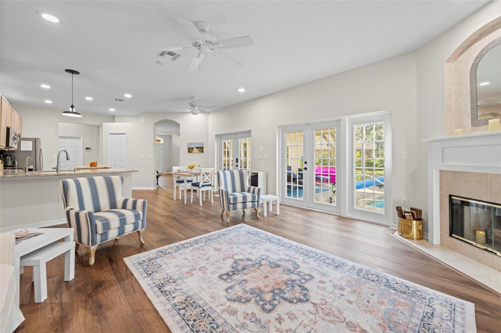 Image 26 of 54 For 332 Mcintosh Court