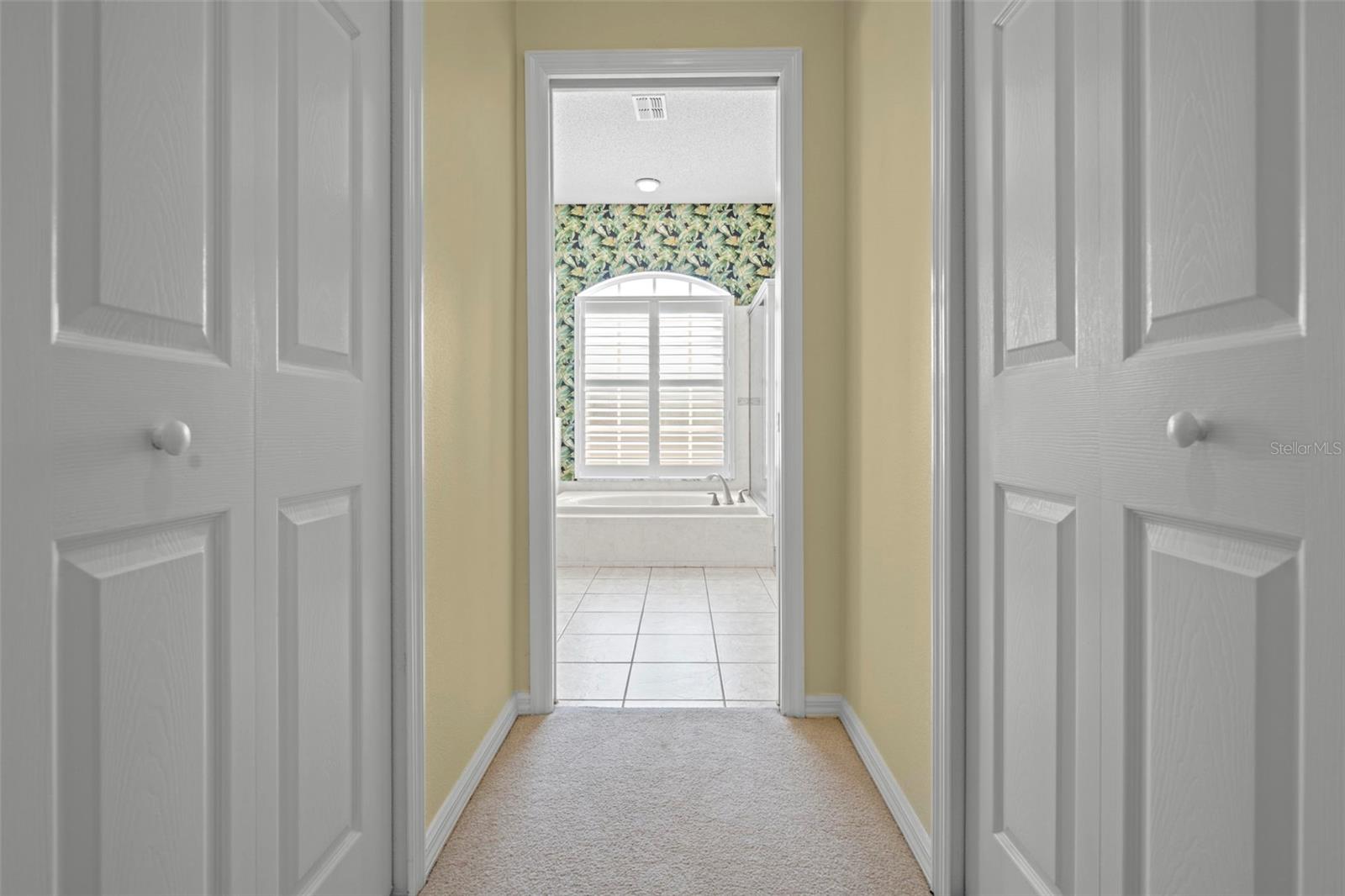 Image 34 of 54 For 332 Mcintosh Court